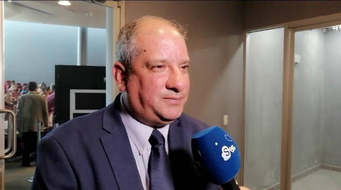 Diputado del Partido Panameñista, Jorge Herrera, presidente de la Comisión de Asuntos Municipales. Diputado del Partido Panameñista, Jorge Herrera, presidente de la Comisión de Asuntos Municipales.