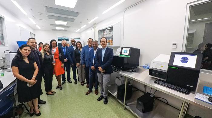 El Laboratorio de Genómica está disponible para toda la comunidad científica. El Laboratorio de Genómica está disponible para toda la comunidad científica.