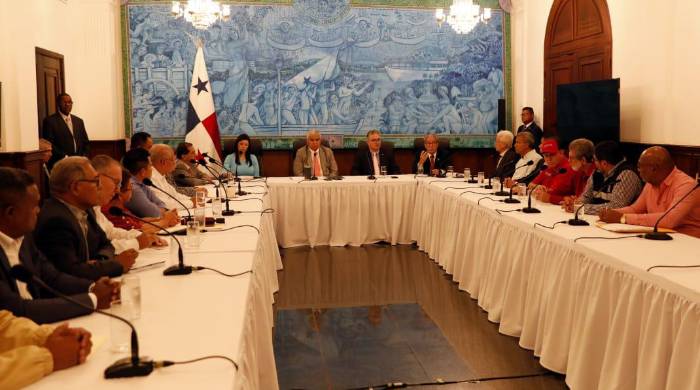 Presidente de la República, José Raúl Mulino (c) recibe a los gremios de trabajadores organizados. Presidente de la República, José Raúl Mulino (c) recibe a los gremios de trabajadores organizados.