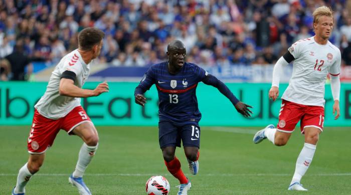 N'Golo Kante disputando un encuentro con Francia frente a Dinamarca durante la Liga de Naciones de la UEFA. N'Golo Kante disputando un encuentro con Francia frente a Dinamarca durante la Liga de Naciones de la UEFA.