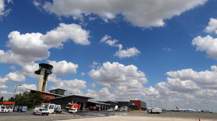 Una fuente cercana a la investigación indicó que el avión hizo una escala en Vatry para repostar carburante. Una fuente cercana a la investigación indicó que el avión hizo una escala en Vatry para repostar carburante.