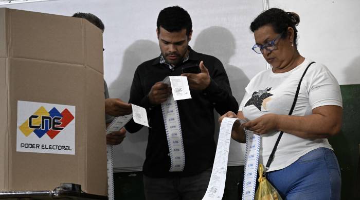 En Venezuela están habilitados para votar más de 21 millones de personas. En Venezuela están habilitados para votar más de 21 millones de personas.
