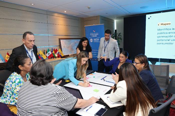 Participantes el taller. Participantes el taller.