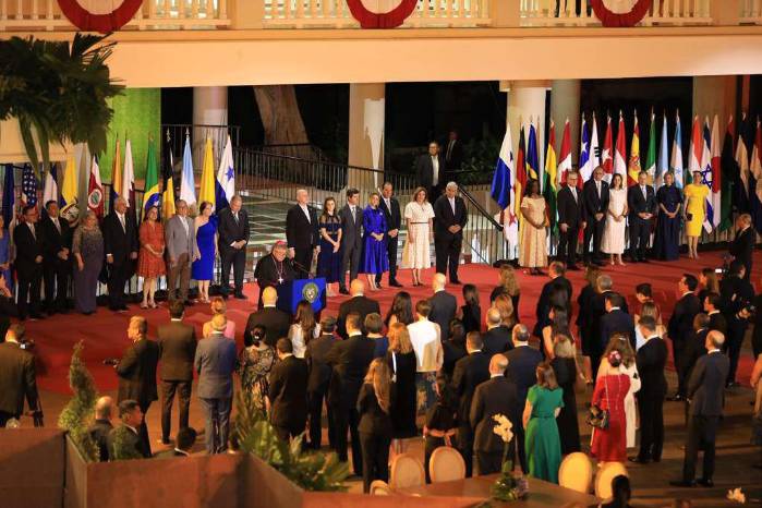 El nuncio apostólico Dagoberto Campos, hablando con los presentes. El nuncio apostólico Dagoberto Campos, hablando con los presentes.