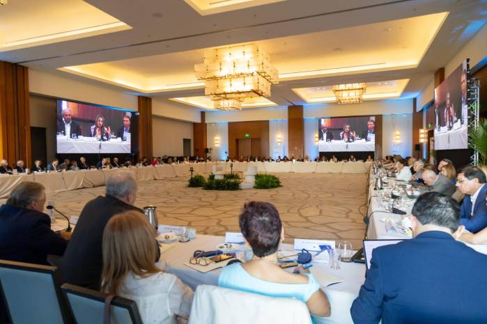 Con el respaldo de BID Invest, la iniciativa TIAB busca preparar a los Boards de Hispanoamérica para gobernar en la era de la disrupción tecnológica. Con el respaldo de BID Invest, la iniciativa TIAB busca preparar a los Boards de Hispanoamérica para gobernar en la era de la disrupción tecnológica.