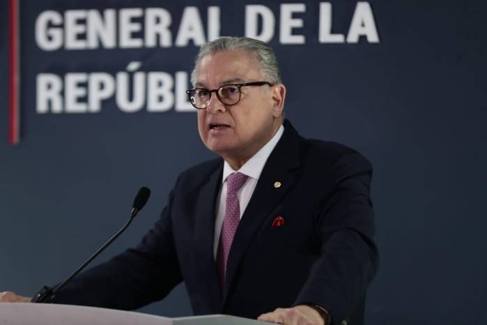 El contralor general de la República, Anel Bolo Flores, anunció el pasado 30 de julio la presentación de dos demandas contra el contrato entre el Estado panameño y Panama Ports Company (PPC). El contralor general de la República, Anel Bolo Flores, anunció el pasado 30 de julio la presentación de dos demandas contra el contrato entre el Estado panameño y Panama Ports Company (PPC).