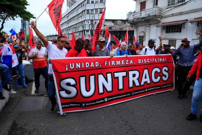 Los grupos y sindicatos organizados han manifestado su postura por las decisiones gubernamentales. Los grupos y sindicatos organizados han manifestado su postura por las decisiones gubernamentales.