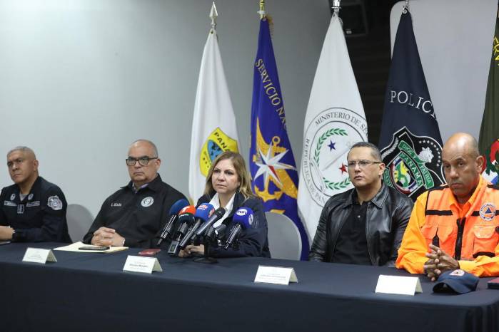 El Gobierno asegura que la prioridad es reabrir caminos, proteger a la ciudadanía y restablecer el orden en medio de una crisis marcada por saqueos, bloqueos y violencia. El Gobierno asegura que la prioridad es reabrir caminos, proteger a la ciudadanía y restablecer el orden en medio de una crisis marcada por saqueos, bloqueos y violencia.