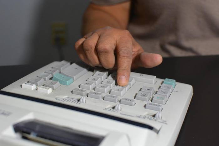 Conozca cómo se pagarán los días feriados de noviembre, según lo establecido en el artículo 49 del Código de Trabajo. Conozca cómo se pagarán los días feriados de noviembre, según lo establecido en el artículo 49 del Código de Trabajo.