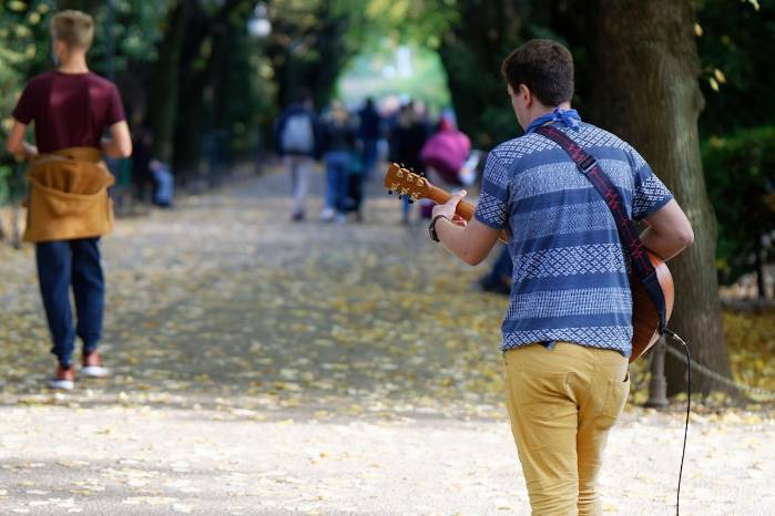 Decodificando valores: la rebeldía generacional Decodificando valores: la rebeldía generacional