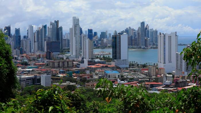 La mitad del mundo que no se ve. Panamá, el país que podría... La mitad del mundo que no se ve. Panamá, el país que podría...