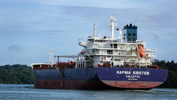 Por el Canal de Panamá transita el 6% del comercio global. Por el Canal de Panamá transita el 6% del comercio global.