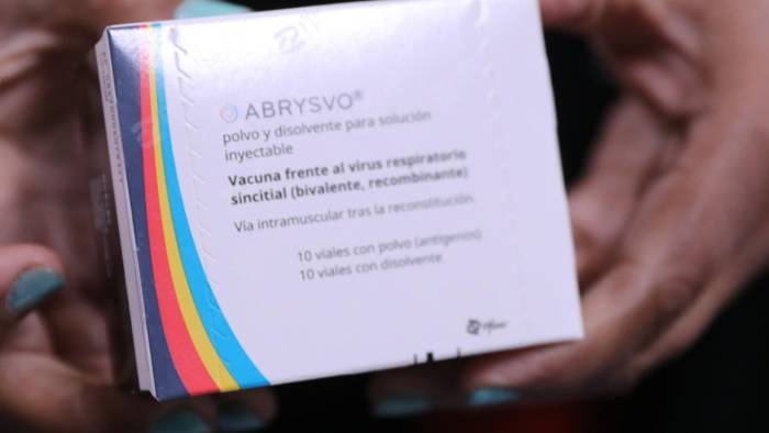 La vacuna será distribuida en centros de salud públicos tras la capacitación del personal de enfermería. La vacuna será distribuida en centros de salud públicos tras la capacitación del personal de enfermería.