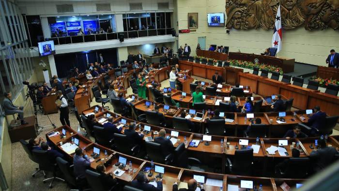 En la votación dentro del pleno legislativo, la resolución fue rechazada con 51 votos en contra, obtuvo 14 a favor y 0 abstenciones. En la votación dentro del pleno legislativo, la resolución fue rechazada con 51 votos en contra, obtuvo 14 a favor y 0 abstenciones.