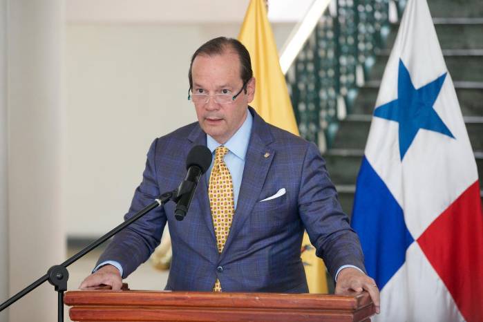 El canciller Martínez-Acha invitó a las empresas ecuatorianas a participar en la feria Expocomer 2026. El canciller Martínez-Acha invitó a las empresas ecuatorianas a participar en la feria Expocomer 2026.
