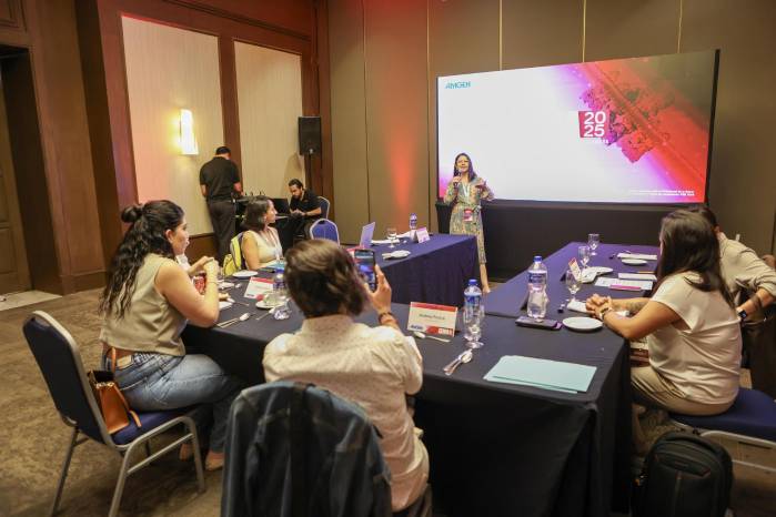 Presentación en la decimosegunda edición de la Cumbre de Excelencia Médica Amgen en Mérida. Presentación en la decimosegunda edición de la Cumbre de Excelencia Médica Amgen en Mérida.