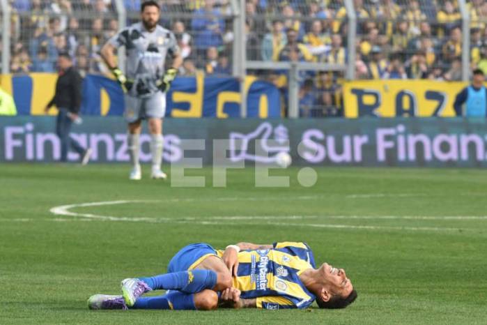 Ángel Di María salió lesionado del partido sante Godoy Cruz. Ángel Di María salió lesionado del partido sante Godoy Cruz.