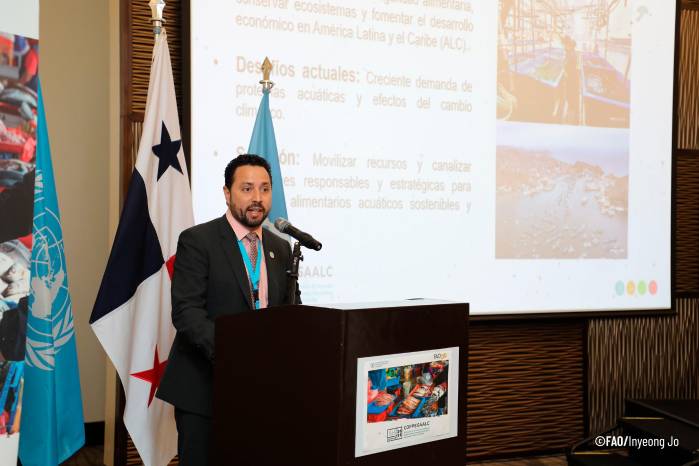 Javier Villanueva, oficial principal de pesca y acuicultura de la FAO para América Latina y el Caribe. Javier Villanueva, oficial principal de pesca y acuicultura de la FAO para América Latina y el Caribe.