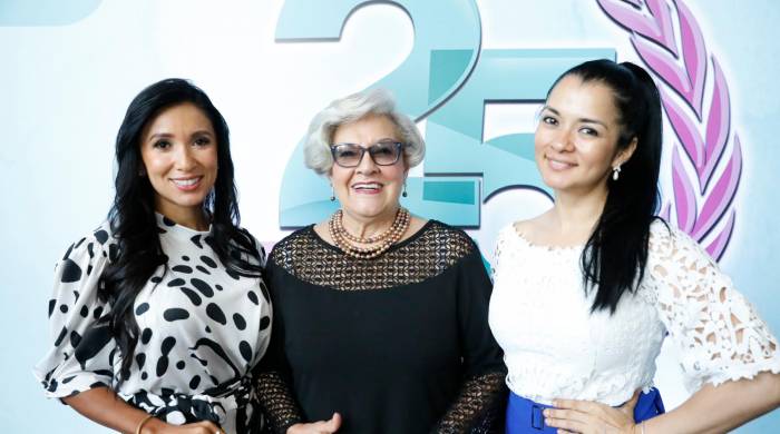 Kathia Acosta, Esmeralda de Troitiño y Lizveika Lezcano