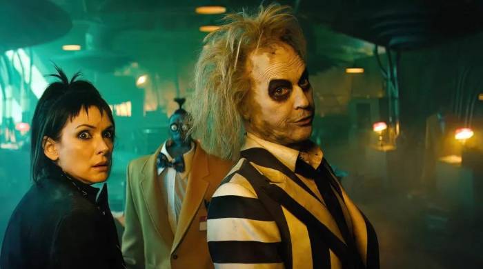 Lydia regresa al inframundo a negociar con Beetlejuice para salvar a su hija, Astrid. Lydia regresa al inframundo a negociar con Beetlejuice para salvar a su hija, Astrid.