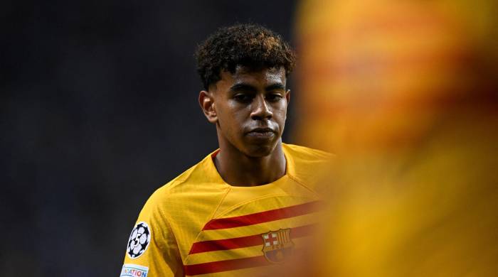 Yamal debutó con FC Barcelona con 15 años en abril de 2023. Yamal debutó con FC Barcelona con 15 años en abril de 2023.