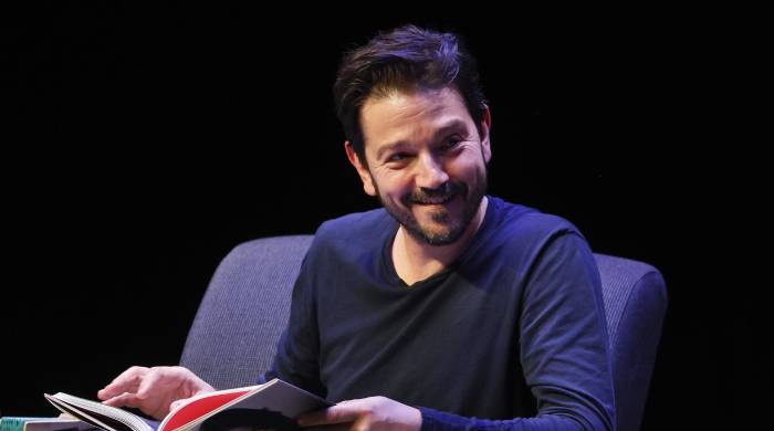 El actor presentó su libro ‘Diego Luna: La neta es chida, pero inalcanzable’ en el marco de la 39 edición del Festival Internacional de Cine en Guadalajara. El actor presentó su libro ‘Diego Luna: La neta es chida, pero inalcanzable’ en el marco de la 39 edición del Festival Internacional de Cine en Guadalajara.