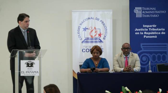 El director general de Ingresos (DGI), Camilo Valdés, durante un evento del Colegio Nacional de Periodistas. El director general de Ingresos (DGI), Camilo Valdés, durante un evento del Colegio Nacional de Periodistas.
