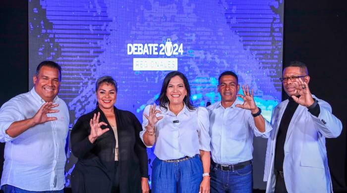 Cinco candidatos a la alcaldía de Colón presentan sus propuestas Cinco candidatos a la alcaldía de Colón presentan sus propuestas
