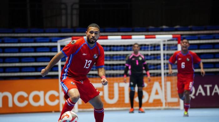 Allan Aparicio durante el partido ante Guatemala.