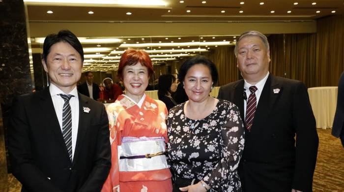 Hideo Fukushima, Kaori Fukushima, Azalea Maruhashi y Shigemoto Maruhashi