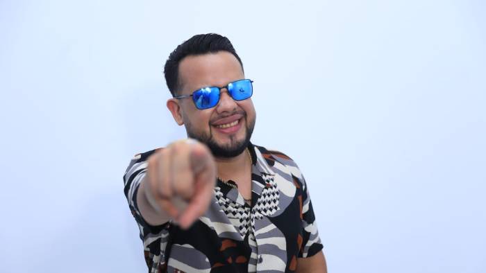 El acordeonista panameño Kenny Pérez. El acordeonista panameño Kenny Pérez.