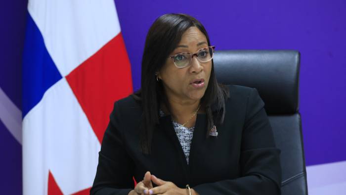 Niurka Palacios, ministra de la Mujer, entidad que piden fortalecer las feministas y no eliminarla porque sería ‘un retroceso histórico’. Niurka Palacios, ministra de la Mujer, entidad que piden fortalecer las feministas y no eliminarla porque sería ‘un retroceso histórico’.