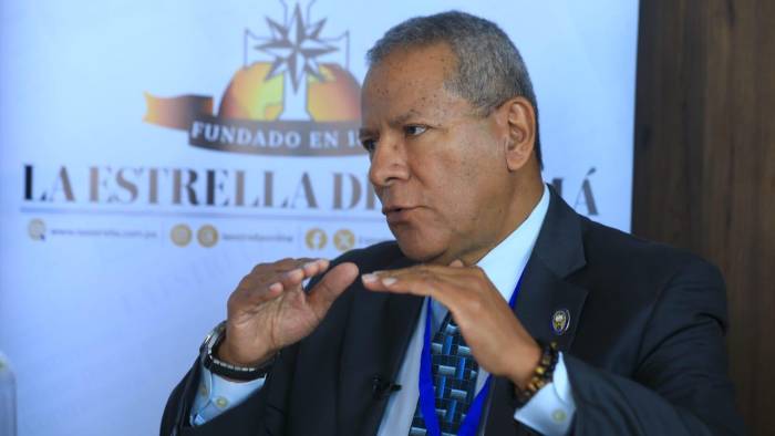 El economista panameño Raúl Moreira. El economista panameño Raúl Moreira.