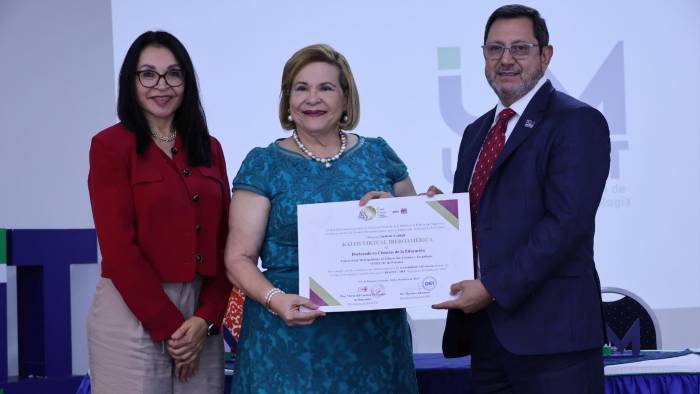 Este logro reconoce el trabajo dedicado y comprometido. Este logro reconoce el trabajo dedicado y comprometido.