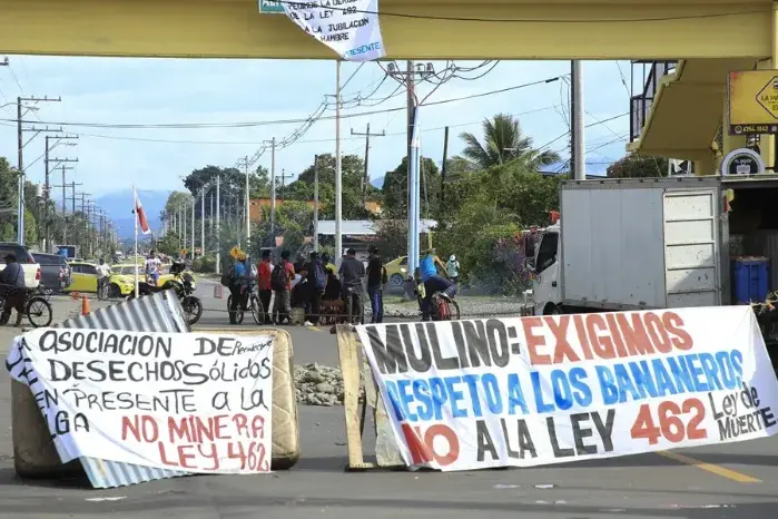 Organizaciones panameñas y la CIDH advierten sobre detenciones arbitrarias, uso excesivo de la fuerza y suspensión de garantías judiciales tras la declaración del estado de urgencia. Organizaciones panameñas y la CIDH advierten sobre detenciones arbitrarias, uso excesivo de la fuerza y suspensión de garantías judiciales tras la declaración del estado de urgencia.