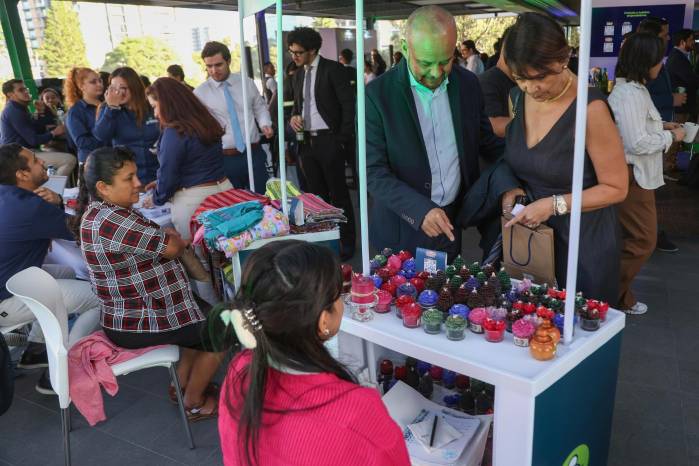El programa social privado denominado Guatemaltecos por la Nutrición catalogó como históricos sus avances contra la desnutrición. El programa social privado denominado Guatemaltecos por la Nutrición catalogó como históricos sus avances contra la desnutrición.