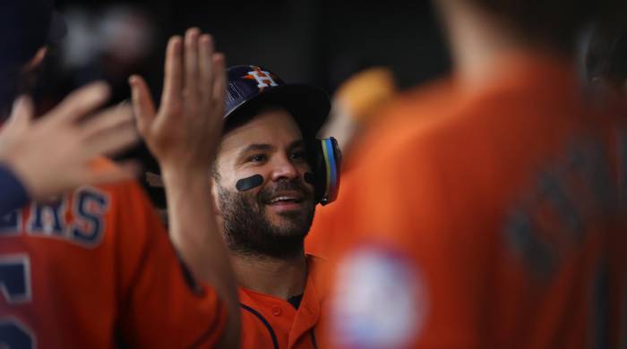 El venezolano José Altuve (c).