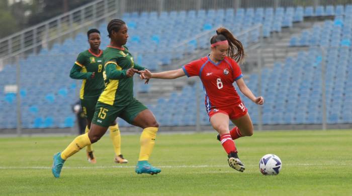 De las 34 jugadoras, ocho juegan fuera de Panamá. De las 34 jugadoras, ocho juegan fuera de Panamá.