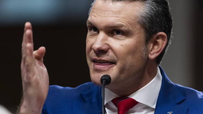 Fotografía de archivo del secretario de Defensa de Estados Unidos, Pete Hegseth, durante una comparecencia ante un comité del Senado estadounidense, en Washington DC (EE.UU.). EFE/Jim Lo Scalzo Fotografía de archivo del secretario de Defensa de Estados Unidos, Pete Hegseth, durante una comparecencia ante un comité del Senado estadounidense, en Washington DC (EE.UU.). EFE/Jim Lo Scalzo
