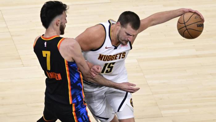 El pívot de los Nuggets Nikola Jokic (der.). El pívot de los Nuggets Nikola Jokic (der.).
