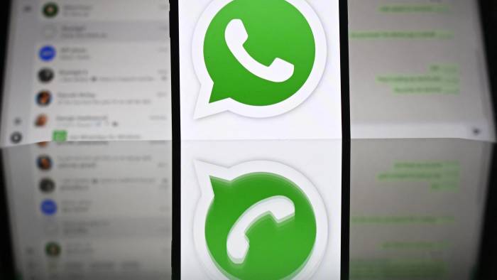 De las redes sociales, dicen los expertos, pertenecen, sin lugar a duda, a la noción de esfera pública que es la que permite el libre flujo de información e ideas para todos los públicos. De las redes sociales, dicen los expertos, pertenecen, sin lugar a duda, a la noción de esfera pública que es la que permite el libre flujo de información e ideas para todos los públicos.