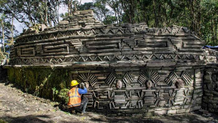 El descubrimiento de más de 100 estructuras marca un hito en las investigaciones arqueológicas que se hacen en ese sitio de la civilización prehispánica Chachapoya, en la región selvática de San Martín, informó WMF. El descubrimiento de más de 100 estructuras marca un hito en las investigaciones arqueológicas que se hacen en ese sitio de la civilización prehispánica Chachapoya, en la región selvática de San Martín, informó WMF.