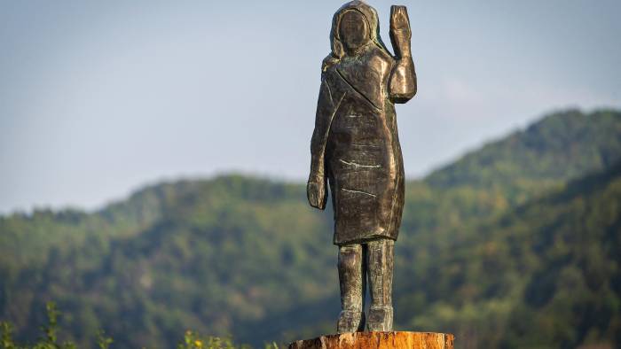 Una estatua de bronce de la primera dama de Estados Unidos, Melania Trump. Una estatua de bronce de la primera dama de Estados Unidos, Melania Trump.