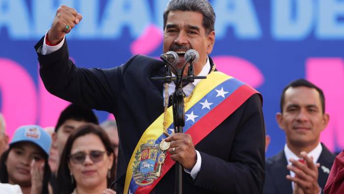 El líder chavista Nicolás Maduro pronuncia un discurso este viernes, en Caracas (Venezuela). EFE/ Ronald Peña R. El líder chavista Nicolás Maduro pronuncia un discurso este viernes, en Caracas (Venezuela). EFE/ Ronald Peña R.