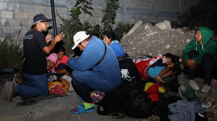 Migrantes toman un descanso en un campamento improvisado hoy, en el municipio de Berriozábal en el estado de Chiapas (México). Migrantes toman un descanso en un campamento improvisado hoy, en el municipio de Berriozábal en el estado de Chiapas (México).