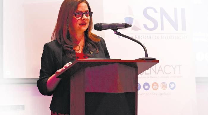 Intervención de la Dra. Karen Courville. Intervención de la Dra. Karen Courville.