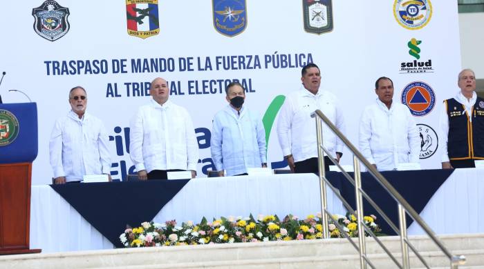 El traspaso de mando se realizó en la sede principal del Tribunal Electoral.