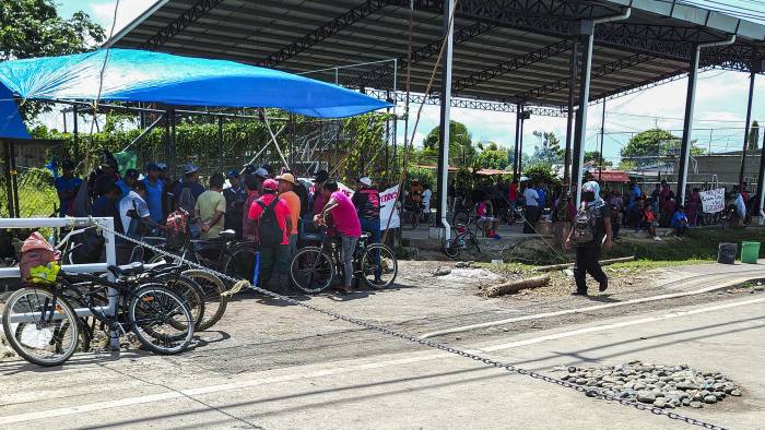 También las labores administrativas de la empresa en la provincia continuarán suspendidas. También las labores administrativas de la empresa en la provincia continuarán suspendidas.