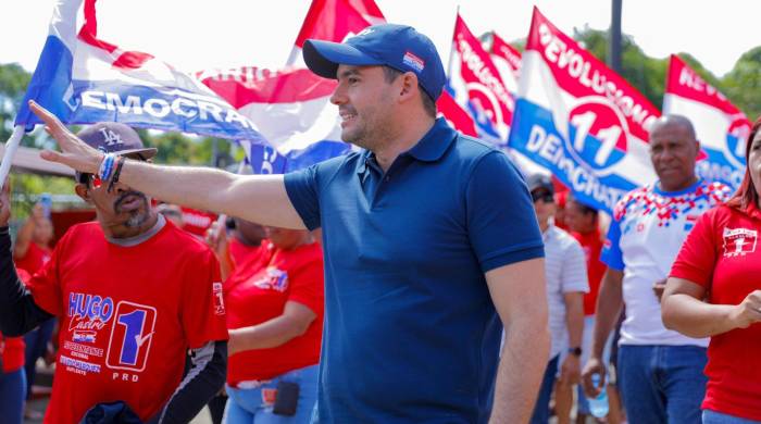 Carrizo asegura que pondrá en operación 10 centros de oportunidades para el futuro, cuya ejecución estará bajo la responsabilidad del Ministerio de Trabajo, Desarrollo Laboral, la Ampyme y el Inadeh. Carrizo asegura que pondrá en operación 10 centros de oportunidades para el futuro, cuya ejecución estará bajo la responsabilidad del Ministerio de Trabajo, Desarrollo Laboral, la Ampyme y el Inadeh.