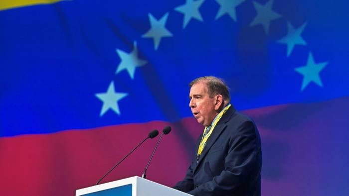 El líder opositor venezolano Edmundo González Urrutia pronuncia un discurso durante el congreso del Partido Popular Europeo (PPE) en Valencia, el 30 de abril de 2025. El líder opositor venezolano Edmundo González Urrutia pronuncia un discurso durante el congreso del Partido Popular Europeo (PPE) en Valencia, el 30 de abril de 2025.